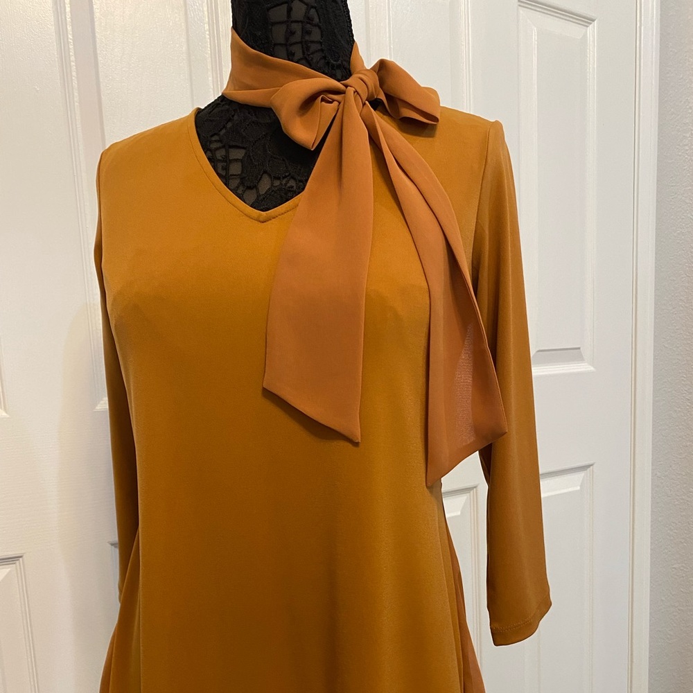 Susan Graver liquid knit, peplum back with chiffon overlay tunic with scarf, XS